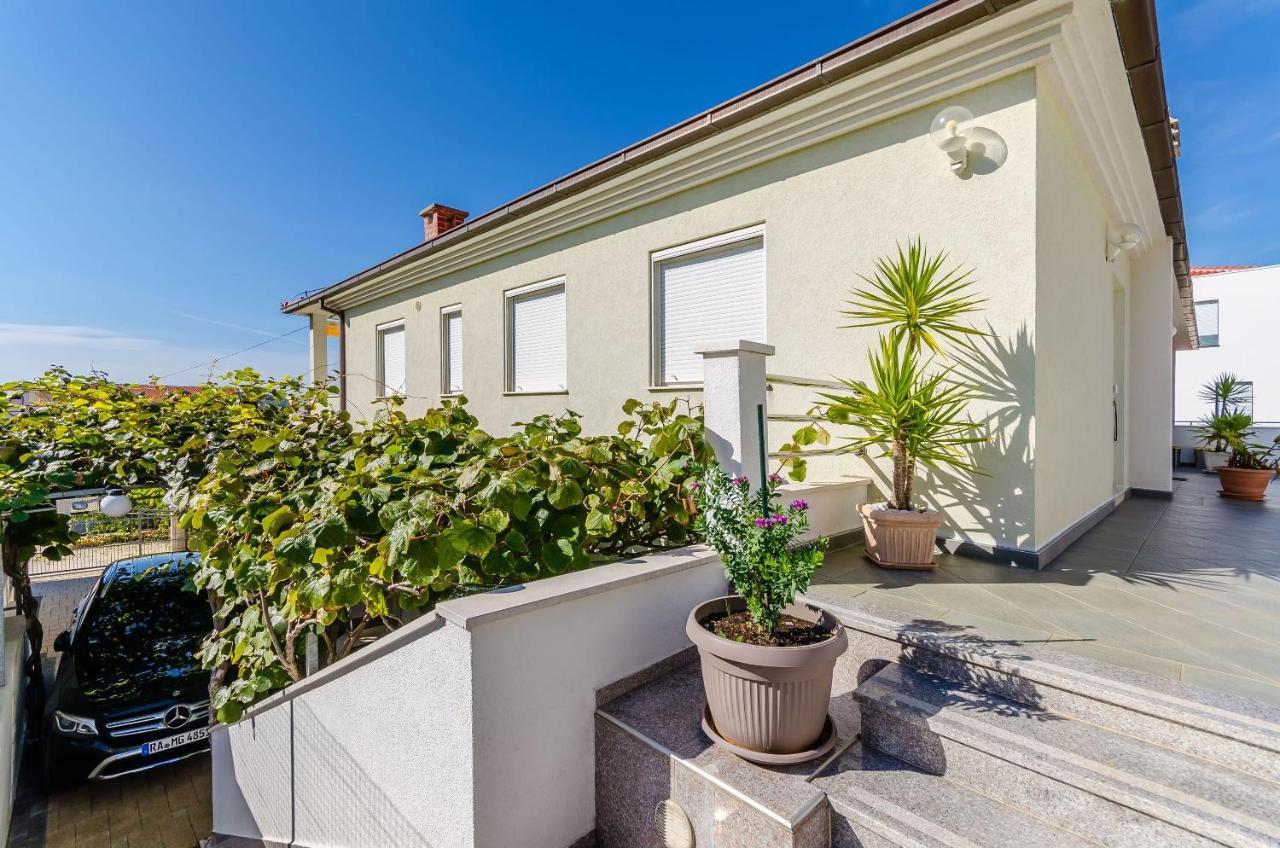 Apartments Palm Tree Trogir Ngoại thất bức ảnh