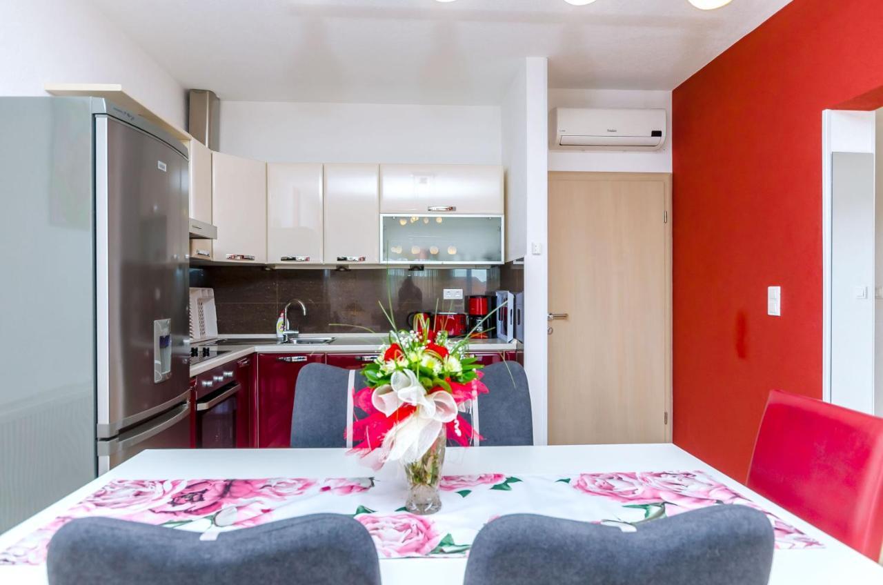 Apartments Palm Tree Trogir Ngoại thất bức ảnh