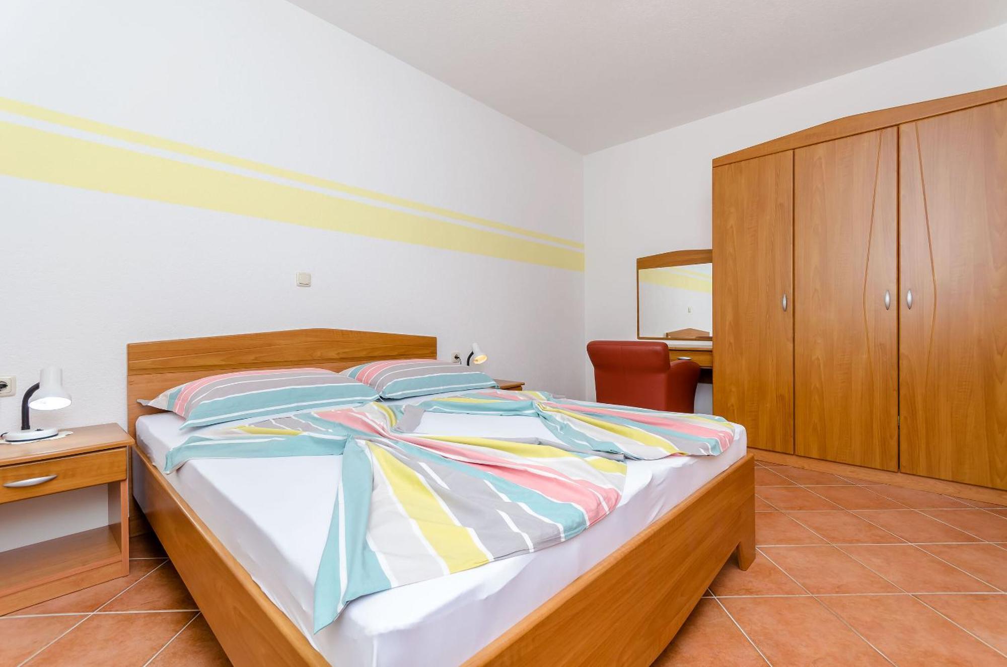 Apartments Palm Tree Trogir Ngoại thất bức ảnh